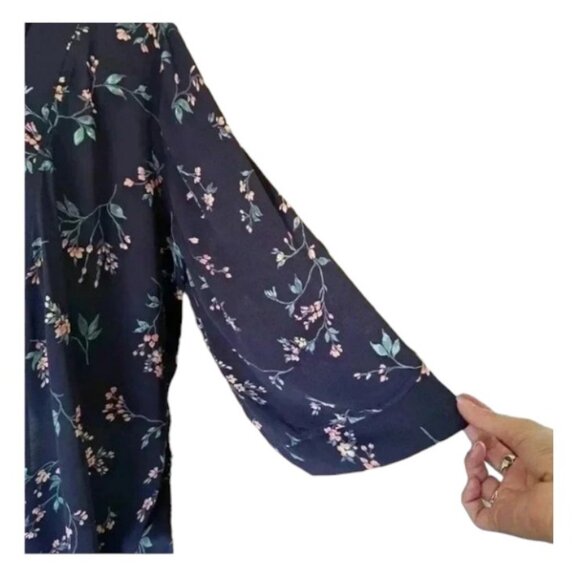 Tahari navy blue floral lightweight kimono style top size S/M NWT - Picture 9 of 16